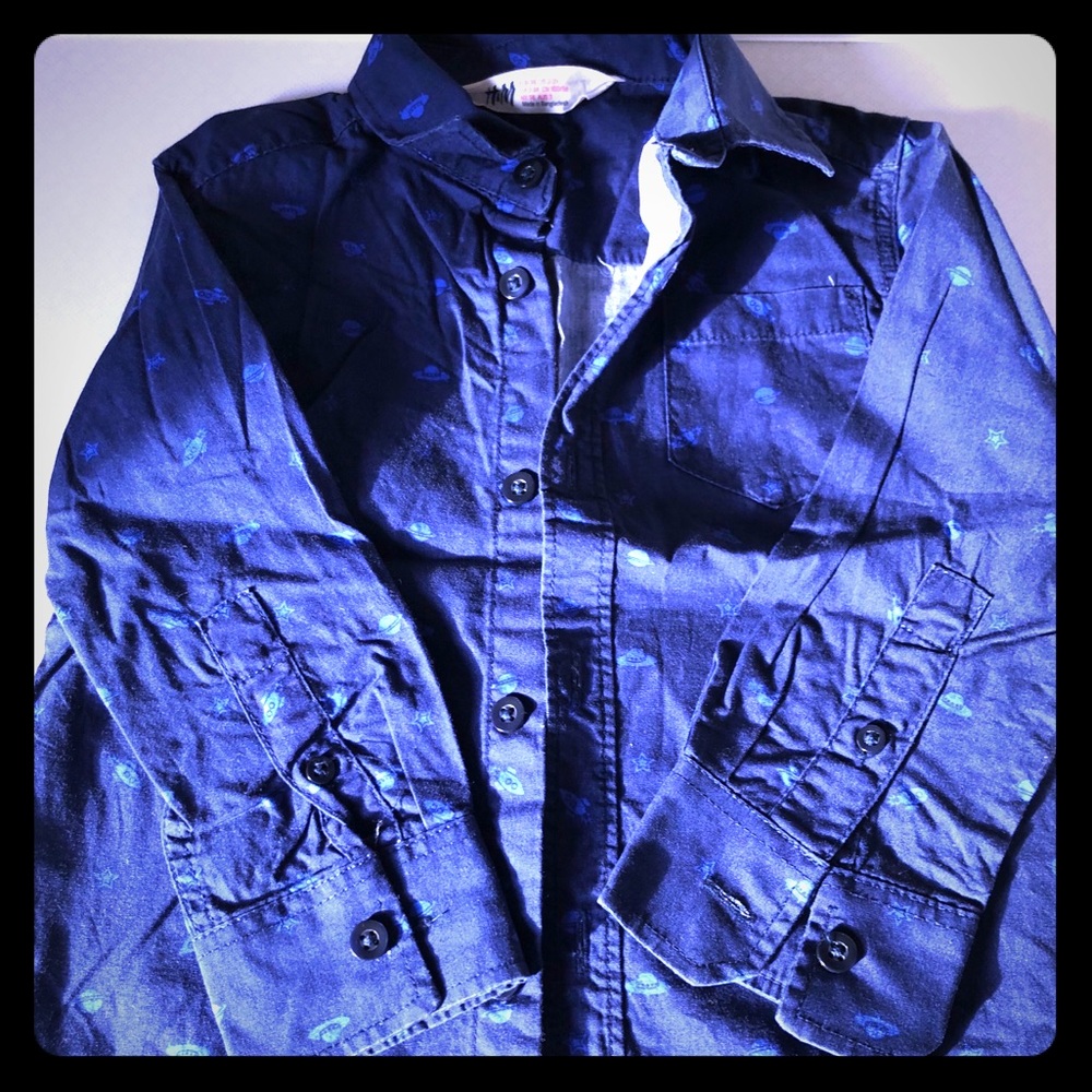 H&M dress shirt with planets